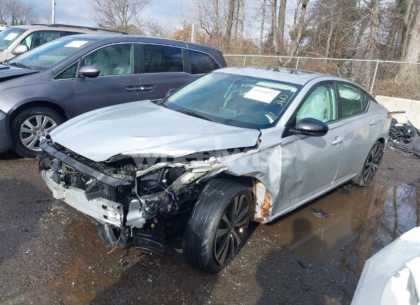 Photo 2 of 2019 Nissan Altima 2.5 SR (VIN 1N4BL4CV0KC120418)