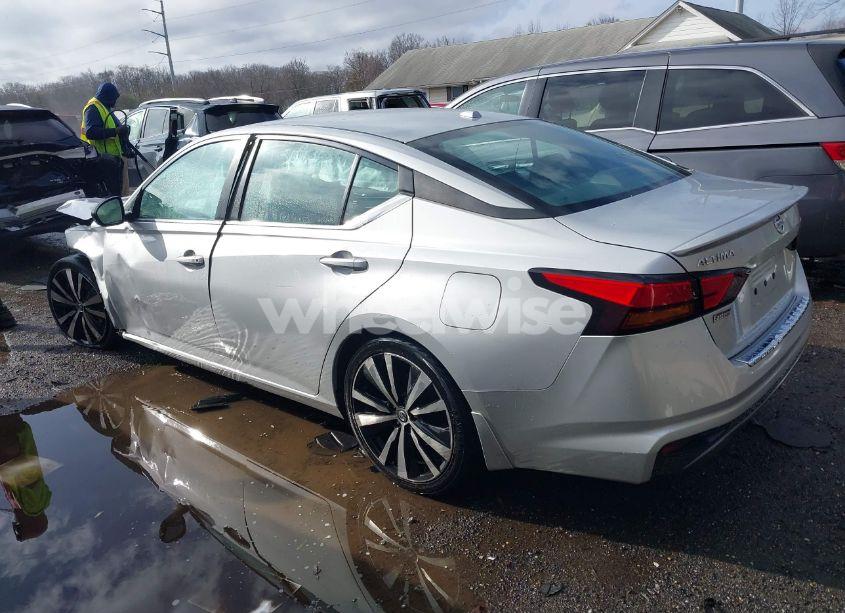 Photo 3 of 2019 Nissan Altima 2.5 SR (VIN 1N4BL4CV0KC120418)