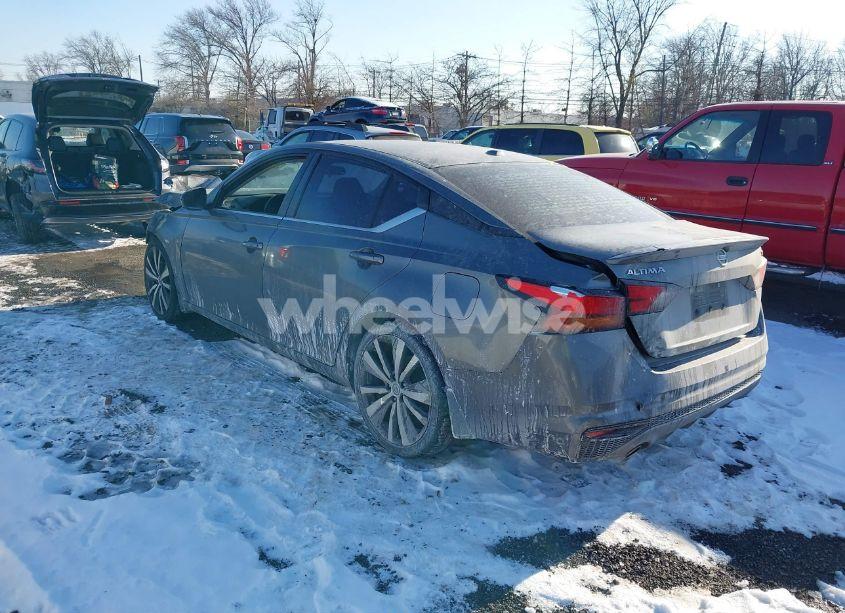 Photo 3 of 2019 Nissan Altima 2.5 SR (VIN 1N4BL4CV0KC167609)