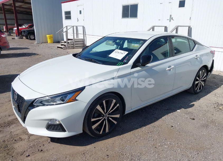 Photo 2 of 2019 Nissan Altima 2.5 SR (VIN 1N4BL4CV0KC173345)