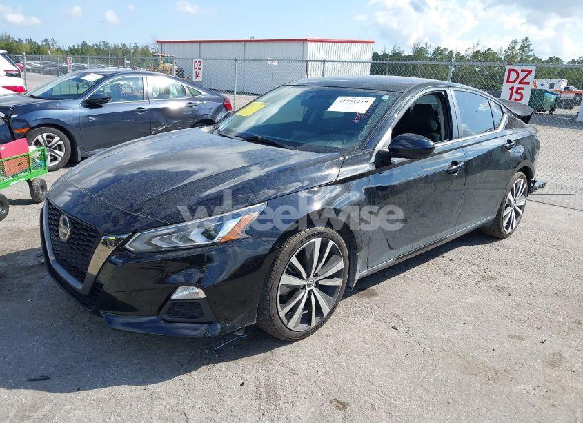 Photo 2 of 2019 Nissan Altima 2.5 SR (VIN 1N4BL4CV0KC185186)