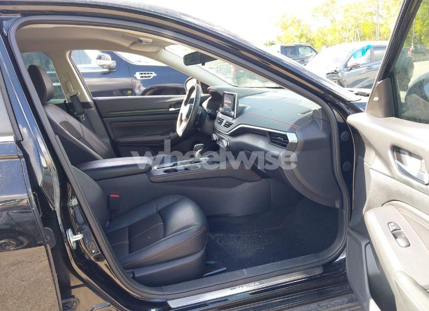 Photo 5 of 2019 Nissan Altima 2.5 SR (VIN 1N4BL4CV0KC185186)