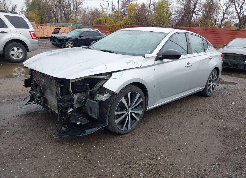 Photo 2 of 2019 Nissan Altima 2.5 SR (VIN 1N4BL4CV0KC195264)