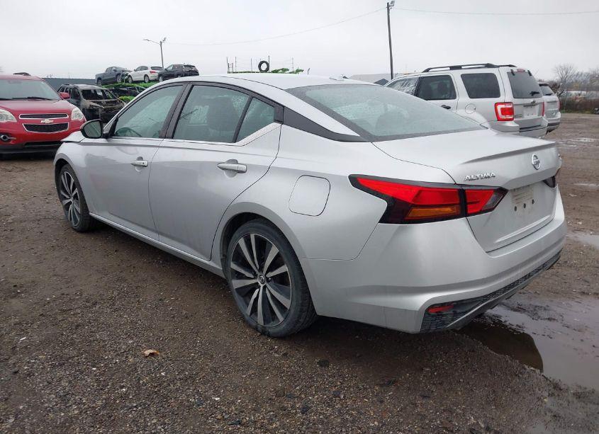 Photo 3 of 2019 Nissan Altima 2.5 SR (VIN 1N4BL4CV0KC195264)