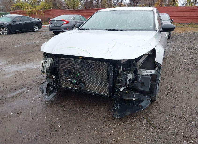 Photo 6 of 2019 Nissan Altima 2.5 SR (VIN 1N4BL4CV0KC195264)