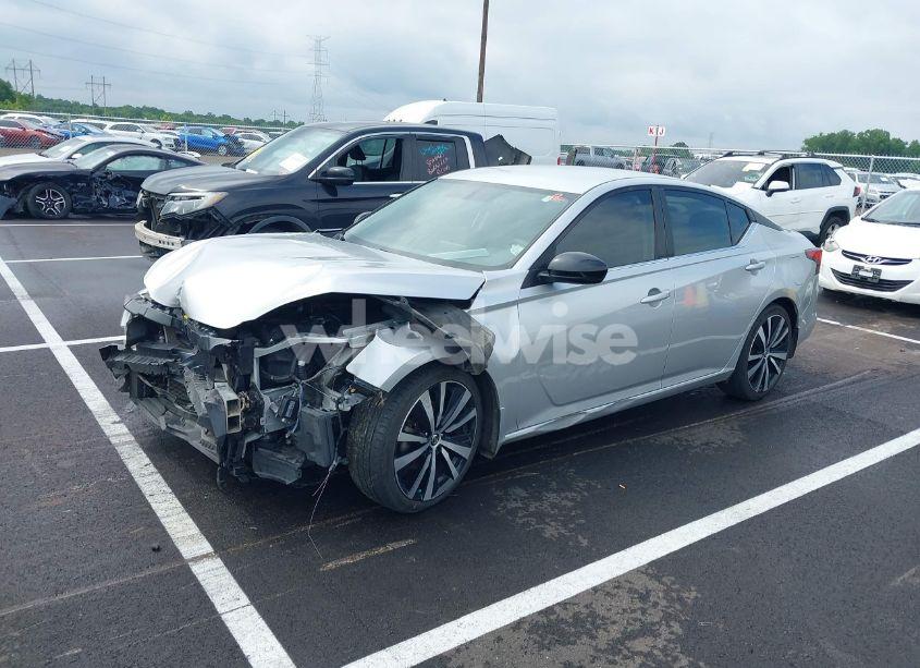 Photo 2 of 2019 Nissan Altima 2.5 SR (VIN 1N4BL4CV0KC210037)