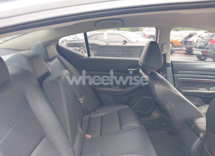 Photo 8 of 2019 Nissan Altima 2.5 SR (VIN 1N4BL4CV0KC210037)