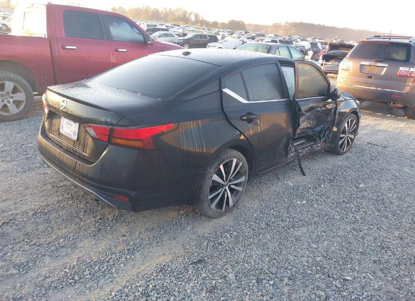 Photo 4 of 2020 Nissan Altima SR FWD (VIN 1N4BL4CV0LC142081)