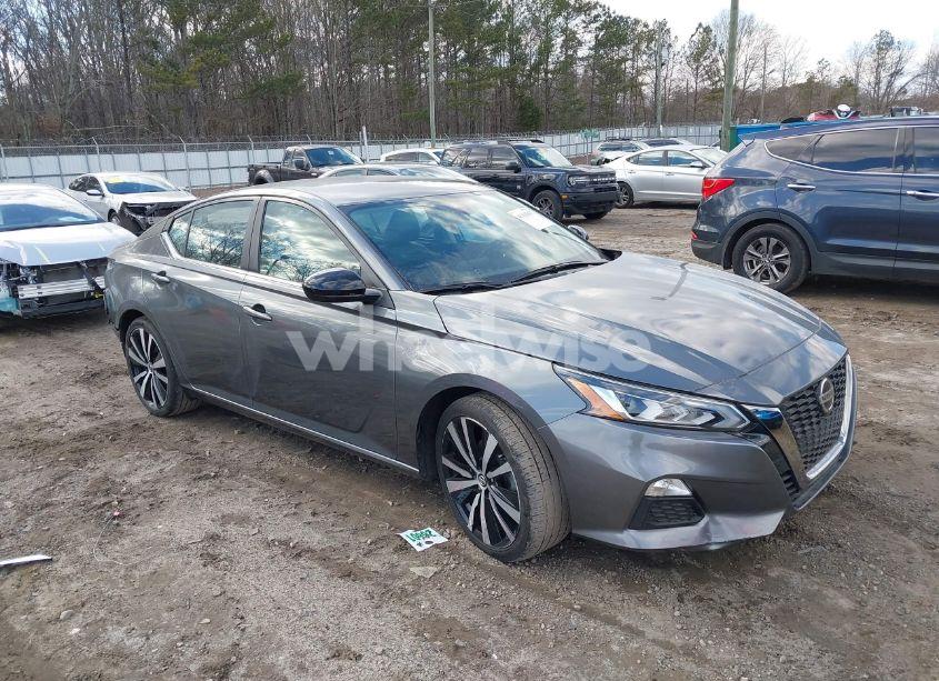 2020 Nissan Altima SR FWD (VIN 1N4BL4CV0LC155655) main photo