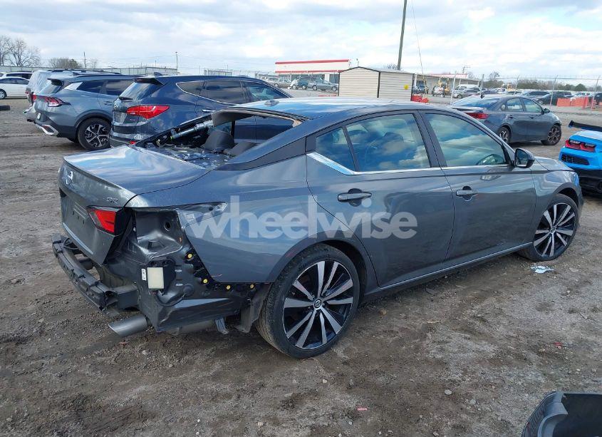 Photo 4 of 2020 Nissan Altima SR FWD (VIN 1N4BL4CV0LC155655)