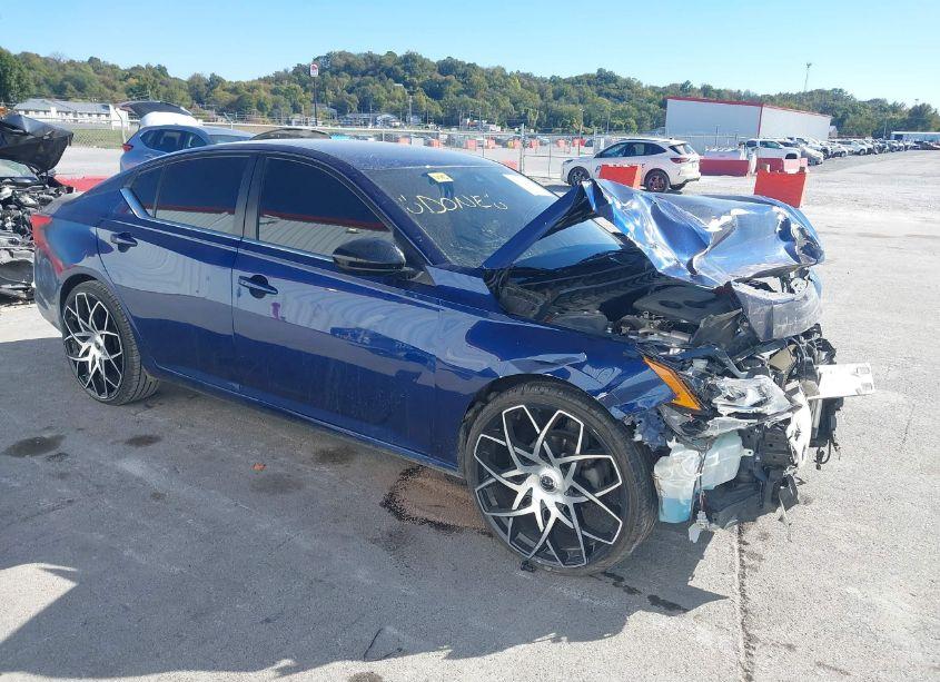 2020 Nissan Altima SR FWD (VIN 1N4BL4CV0LC186310) main photo