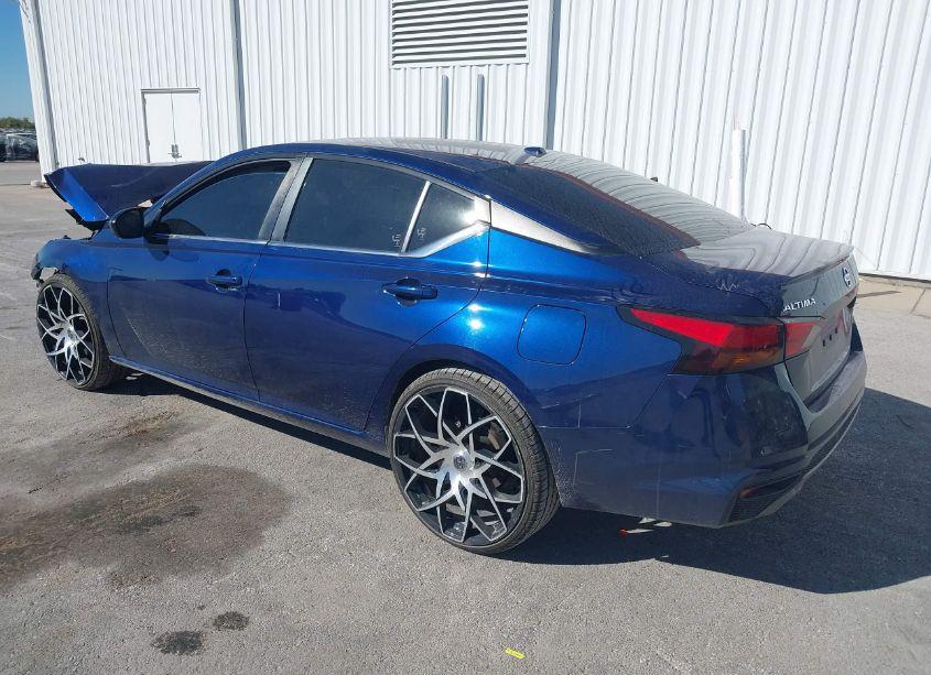 Photo 3 of 2020 Nissan Altima SR FWD (VIN 1N4BL4CV0LC186310)