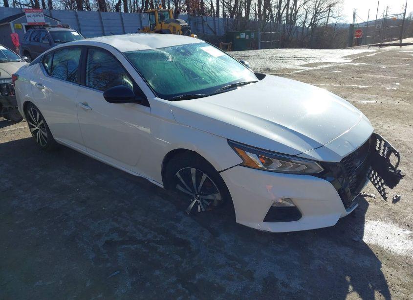 2020 Nissan Altima SR FWD (VIN 1N4BL4CV0LC202148) main photo