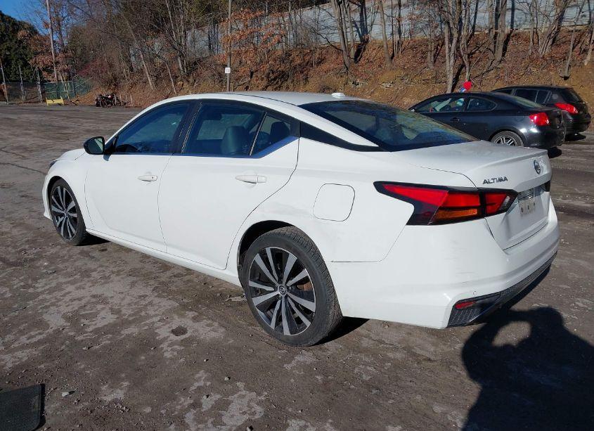 Photo 3 of 2020 Nissan Altima SR FWD (VIN 1N4BL4CV0LC202148)