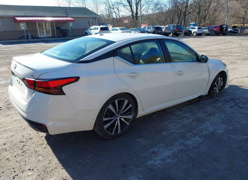 Photo 4 of 2020 Nissan Altima SR FWD (VIN 1N4BL4CV0LC202148)