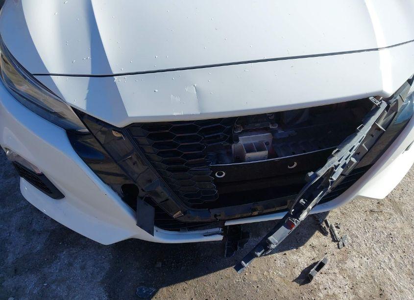 Photo 6 of 2020 Nissan Altima SR FWD (VIN 1N4BL4CV0LC202148)