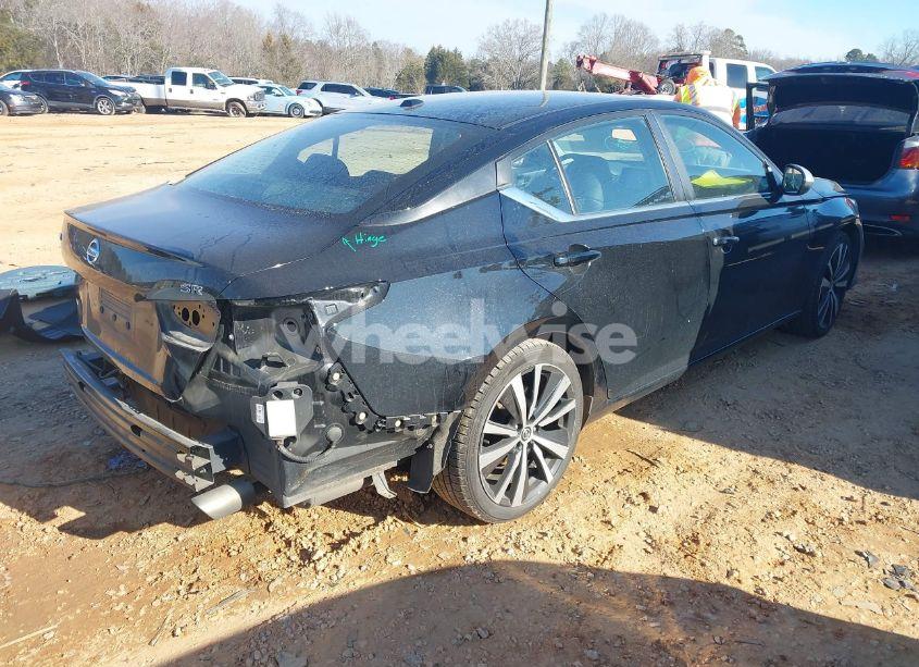 Photo 4 of 2020 Nissan Altima SR FWD (VIN 1N4BL4CV0LC207723)