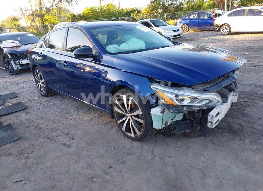 2020 Nissan Altima SR FWD (VIN 1N4BL4CV0LC214977) main photo