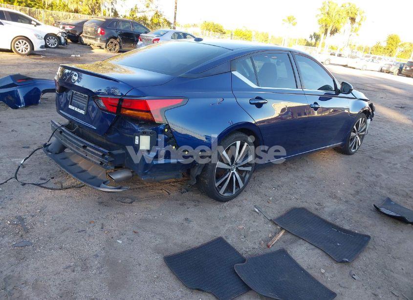 Photo 4 of 2020 Nissan Altima SR FWD (VIN 1N4BL4CV0LC214977)