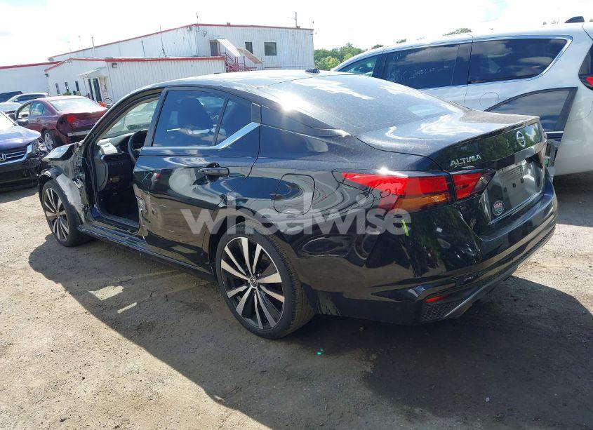 Photo 3 of 2020 Nissan Altima SR FWD (VIN 1N4BL4CV0LC252810)