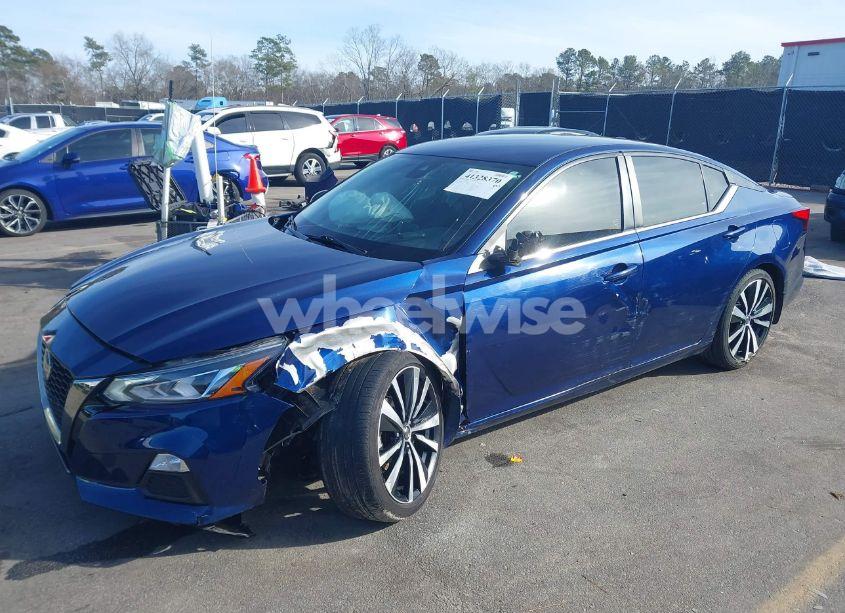 Photo 2 of 2020 Nissan Altima SR FWD (VIN 1N4BL4CV0LC254167)