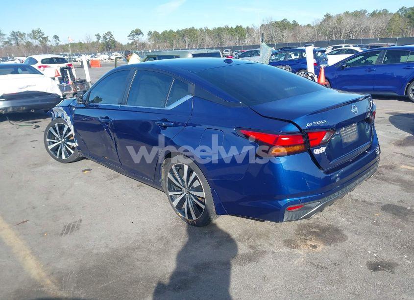 Photo 3 of 2020 Nissan Altima SR FWD (VIN 1N4BL4CV0LC254167)