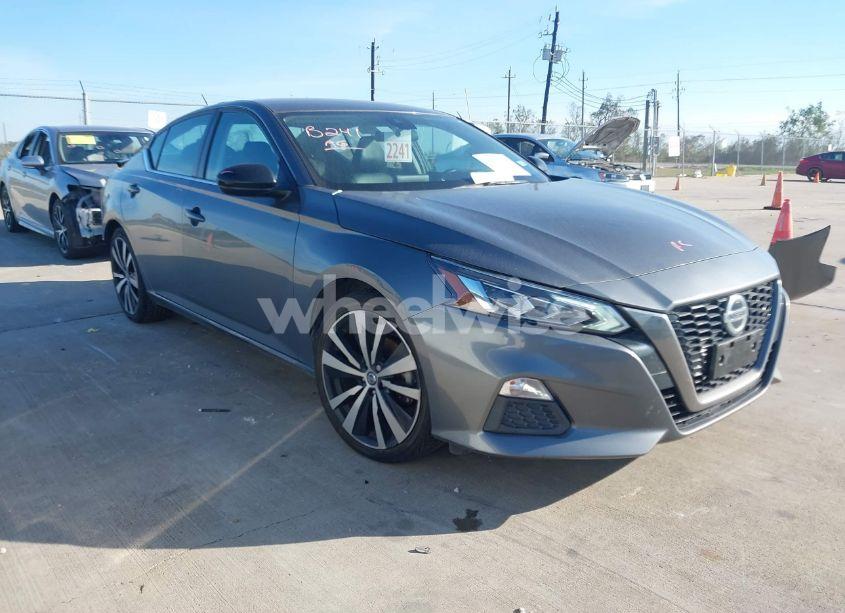2021 Nissan Altima SR FWD (VIN 1N4BL4CV0MN305009) main photo