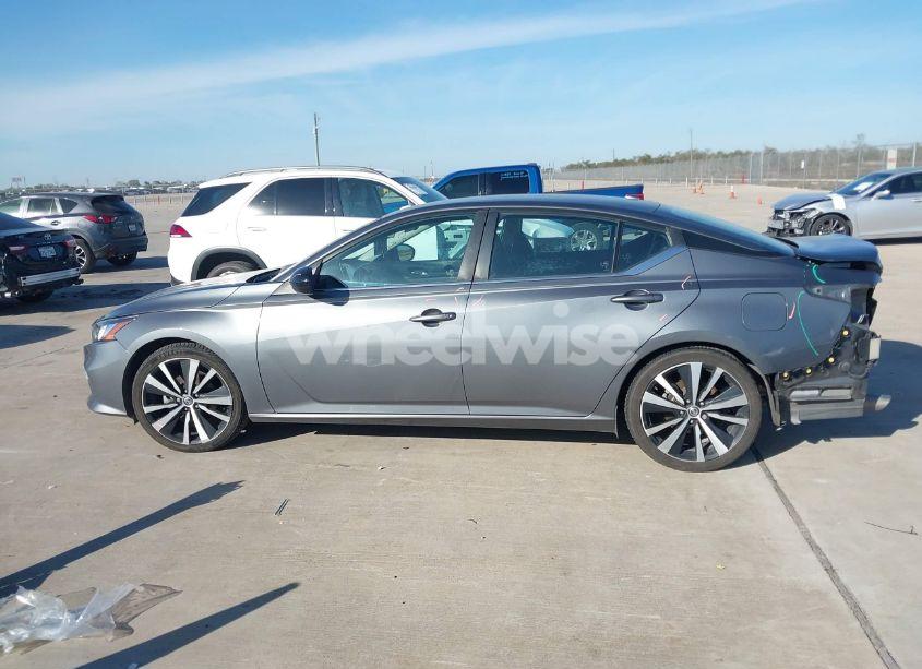 Photo 14 of 2021 Nissan Altima SR FWD (VIN 1N4BL4CV0MN305009)