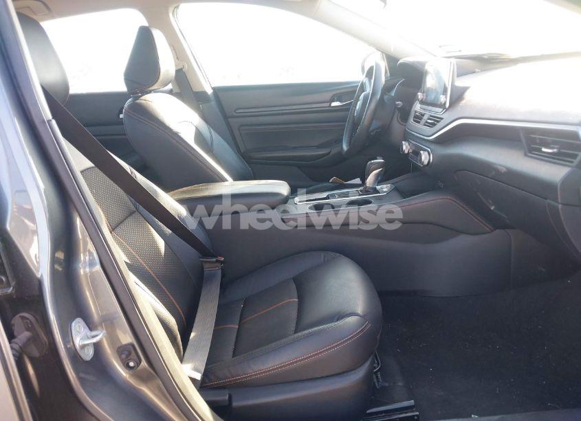 Photo 5 of 2021 Nissan Altima SR FWD (VIN 1N4BL4CV0MN305009)