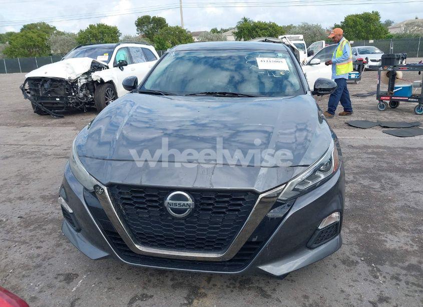 Photo 13 of 2021 Nissan Altima SR FWD (VIN 1N4BL4CV0MN331822)