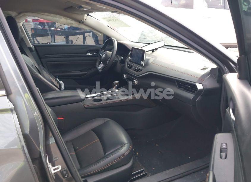 Photo 5 of 2021 Nissan Altima SR FWD (VIN 1N4BL4CV0MN331822)