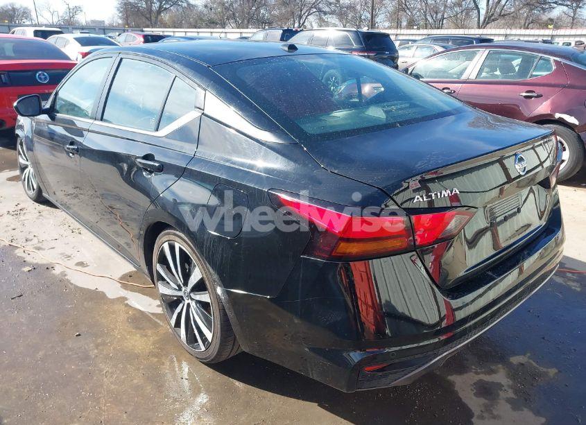 Photo 3 of 2021 Nissan Altima SR FWD (VIN 1N4BL4CV0MN416370)