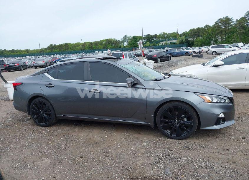 Photo 13 of 2022 Nissan Altima SR FWD (VIN 1N4BL4CV0NN301026)