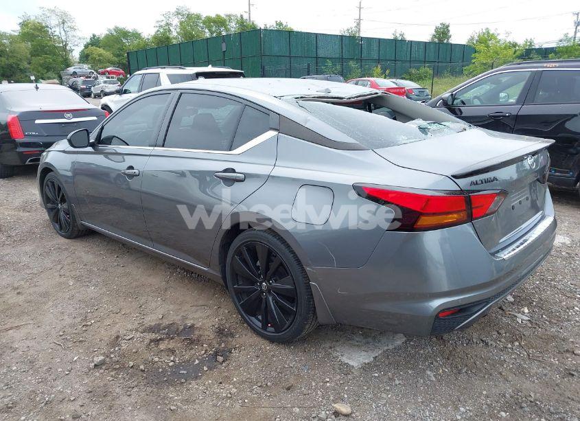 Photo 3 of 2022 Nissan Altima SR FWD (VIN 1N4BL4CV0NN301026)