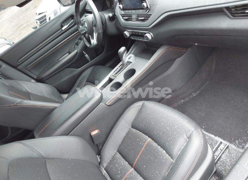 Photo 5 of 2022 Nissan Altima SR FWD (VIN 1N4BL4CV0NN301026)