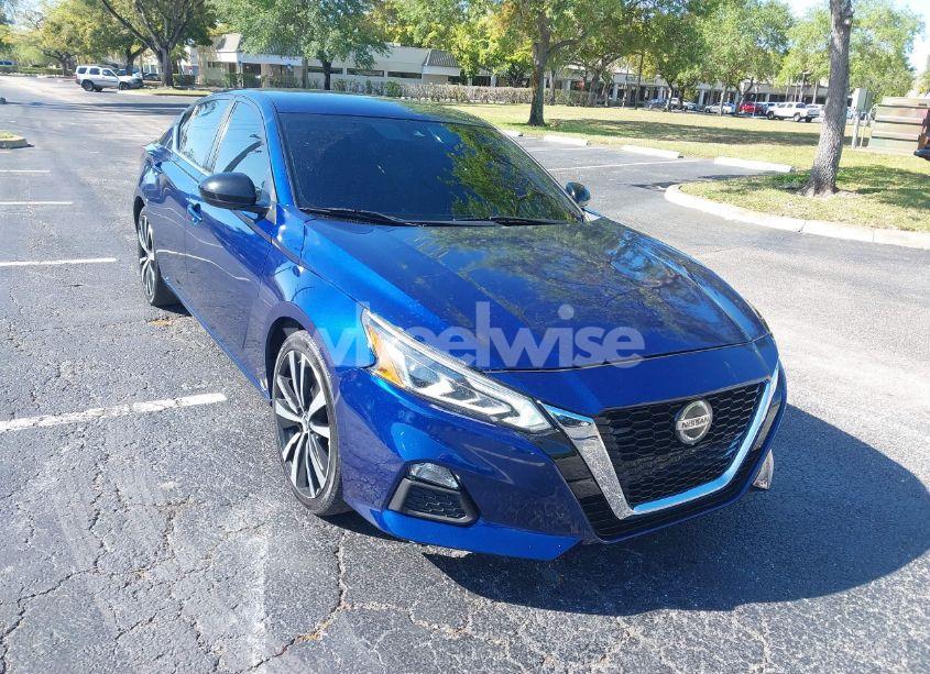 2022 Nissan Altima SR FWD (VIN 1N4BL4CV0NN306372) main photo