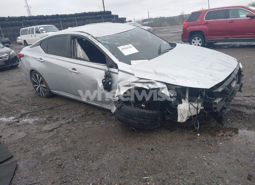 2022 Nissan Altima SR FWD (VIN 1N4BL4CV0NN308249) main photo