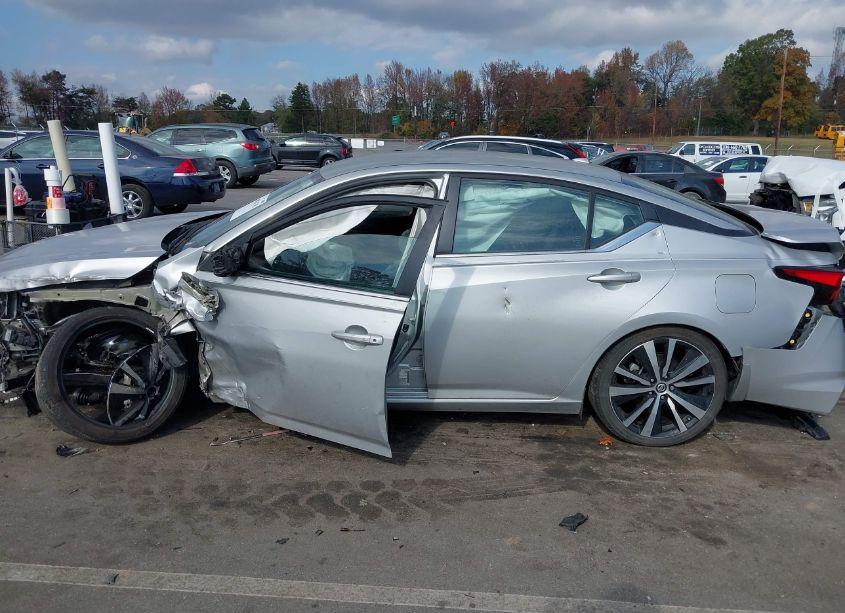 Photo 13 of 2022 Nissan Altima SR FWD (VIN 1N4BL4CV0NN320210)