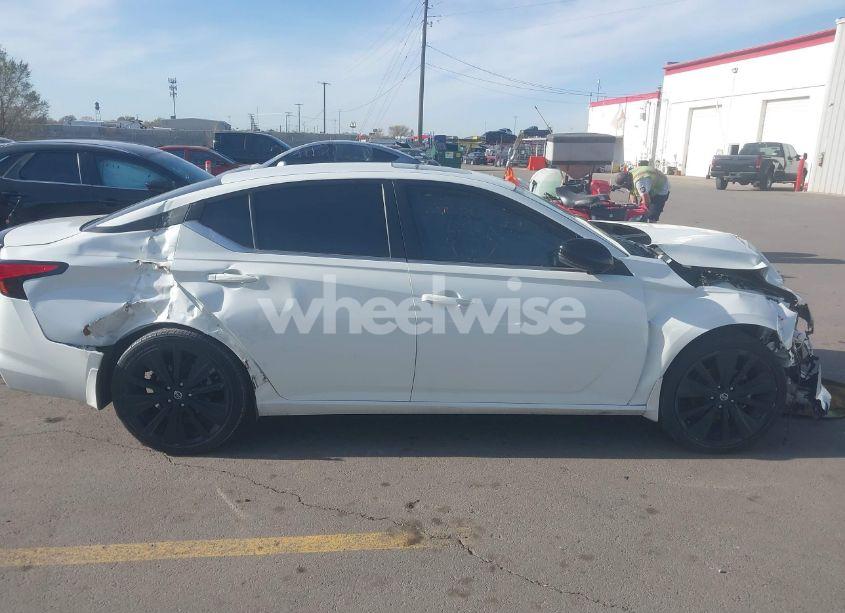 Photo 13 of 2022 Nissan Altima SR FWD (VIN 1N4BL4CV0NN321129)