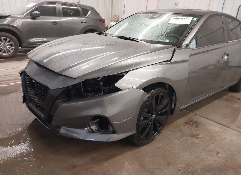 Photo 17 of 2022 Nissan Altima SR FWD (VIN 1N4BL4CV0NN359587)