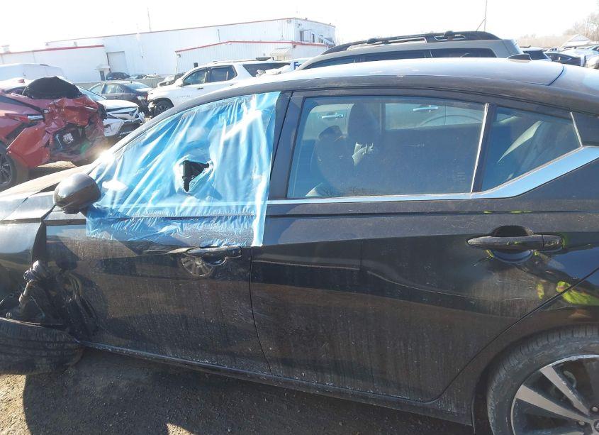 Photo 14 of 2022 Nissan Altima SR FWD (VIN 1N4BL4CV0NN400123)