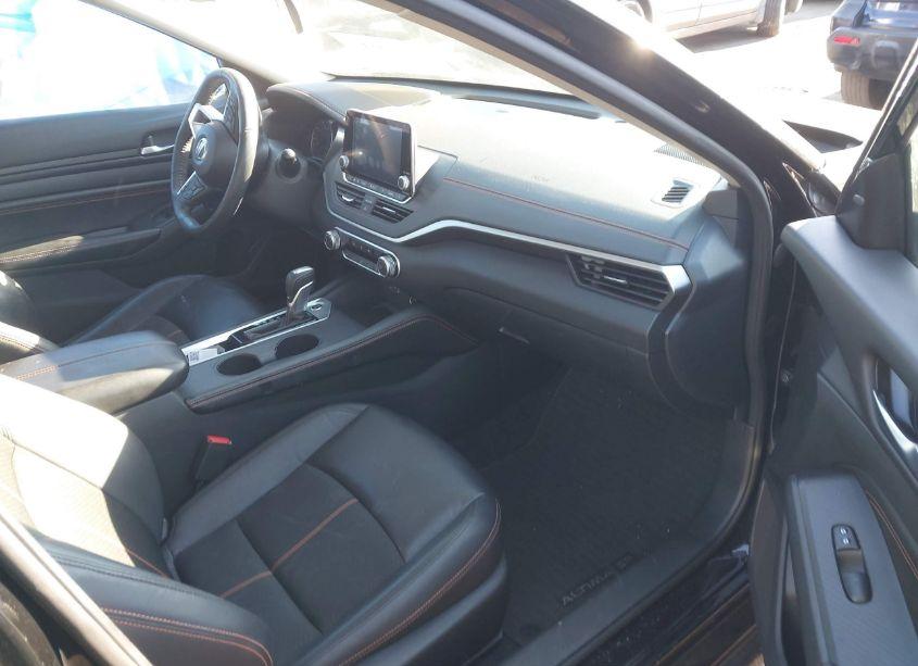 Photo 5 of 2022 Nissan Altima SR FWD (VIN 1N4BL4CV0NN400123)