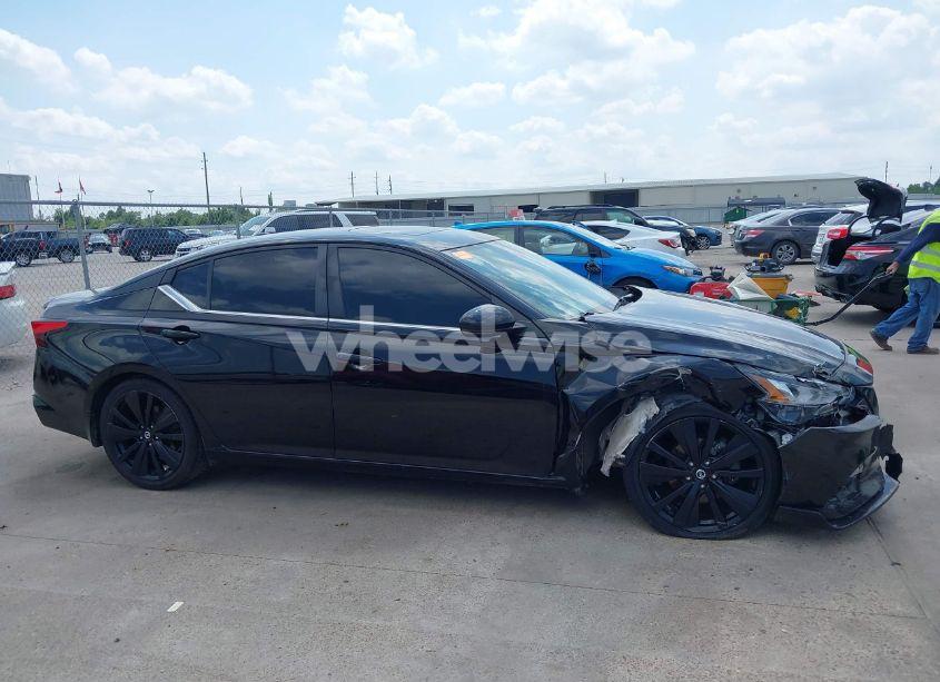 Photo 13 of 2022 Nissan Altima SR FWD (VIN 1N4BL4CV0NN400803)