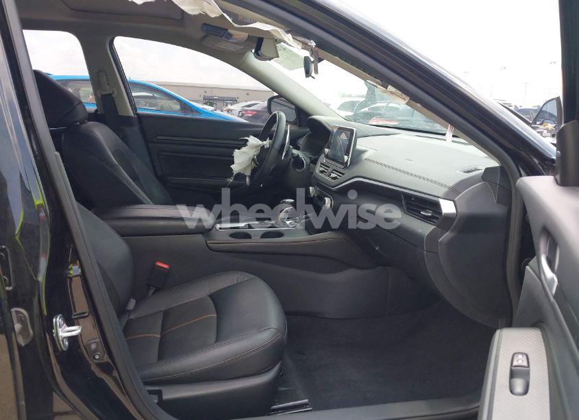 Photo 5 of 2022 Nissan Altima SR FWD (VIN 1N4BL4CV0NN400803)