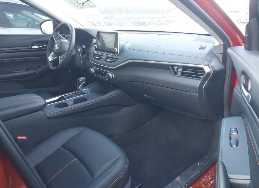 Photo 5 of 2022 Nissan Altima SR FWD (VIN 1N4BL4CV0NN419111)