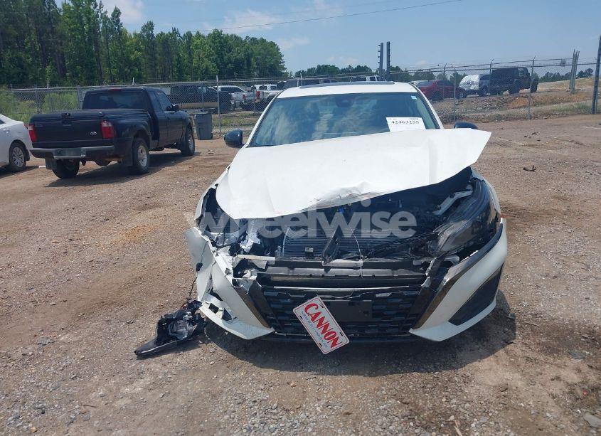 Photo 13 of 2023 Nissan Altima SR FWD (VIN 1N4BL4CV0PN306634)