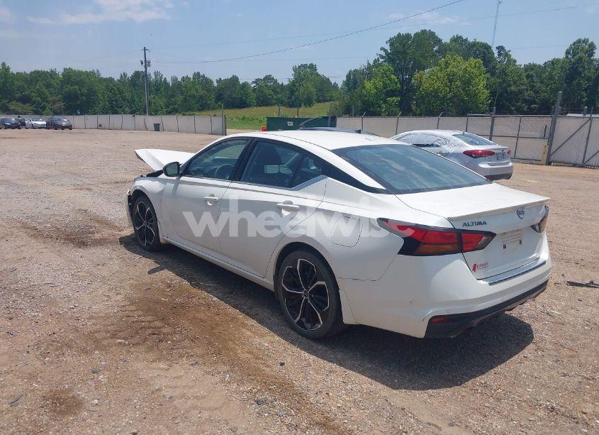 Photo 3 of 2023 Nissan Altima SR FWD (VIN 1N4BL4CV0PN306634)