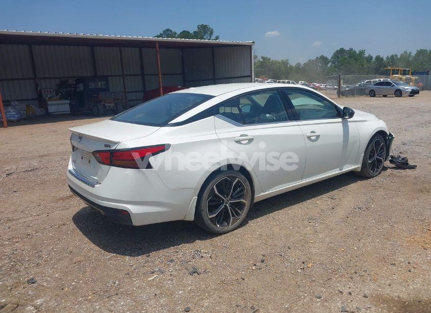 Photo 4 of 2023 Nissan Altima SR FWD (VIN 1N4BL4CV0PN306634)