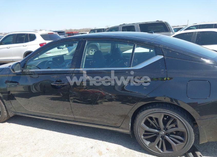 Photo 14 of 2023 Nissan Altima SR FWD (VIN 1N4BL4CV0PN364372)