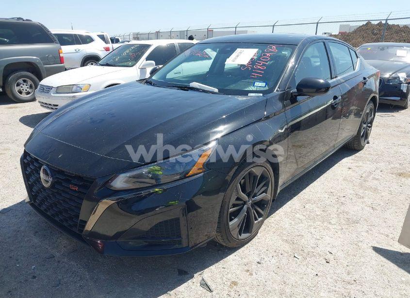 Photo 2 of 2023 Nissan Altima SR FWD (VIN 1N4BL4CV0PN364372)